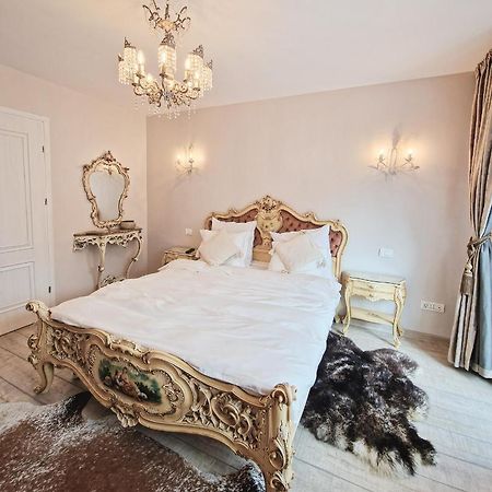 Amor Tirol Busteni (Adults Only) ภายนอก รูปภาพ