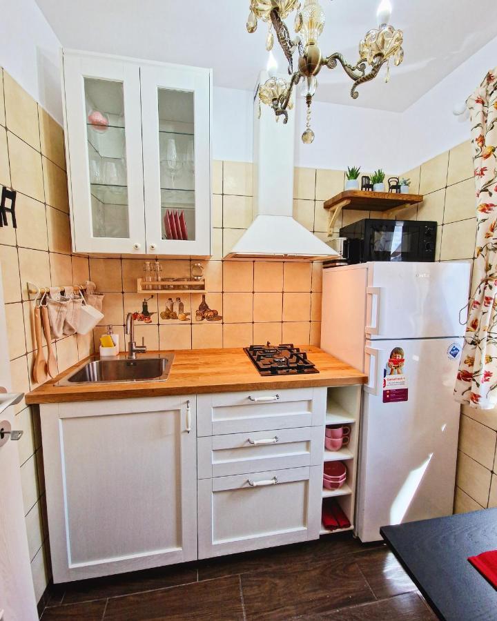 Amor Tirol Busteni (Adults Only) ภายนอก รูปภาพ