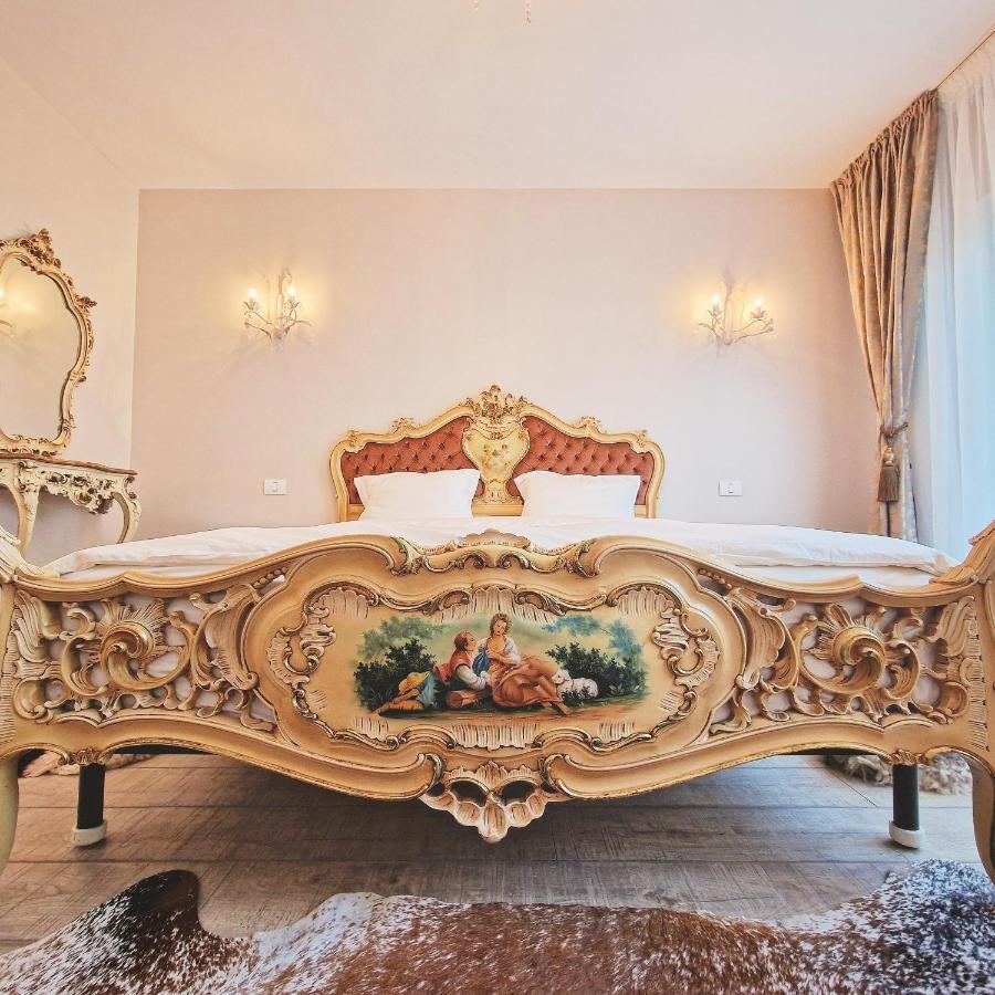 Amor Tirol Busteni (Adults Only) ภายนอก รูปภาพ