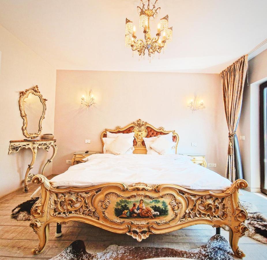 Amor Tirol Busteni (Adults Only) ภายนอก รูปภาพ