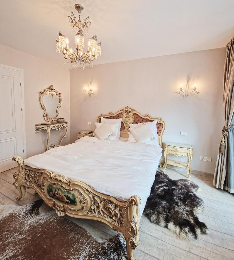 Amor Tirol Busteni (Adults Only) ภายนอก รูปภาพ
