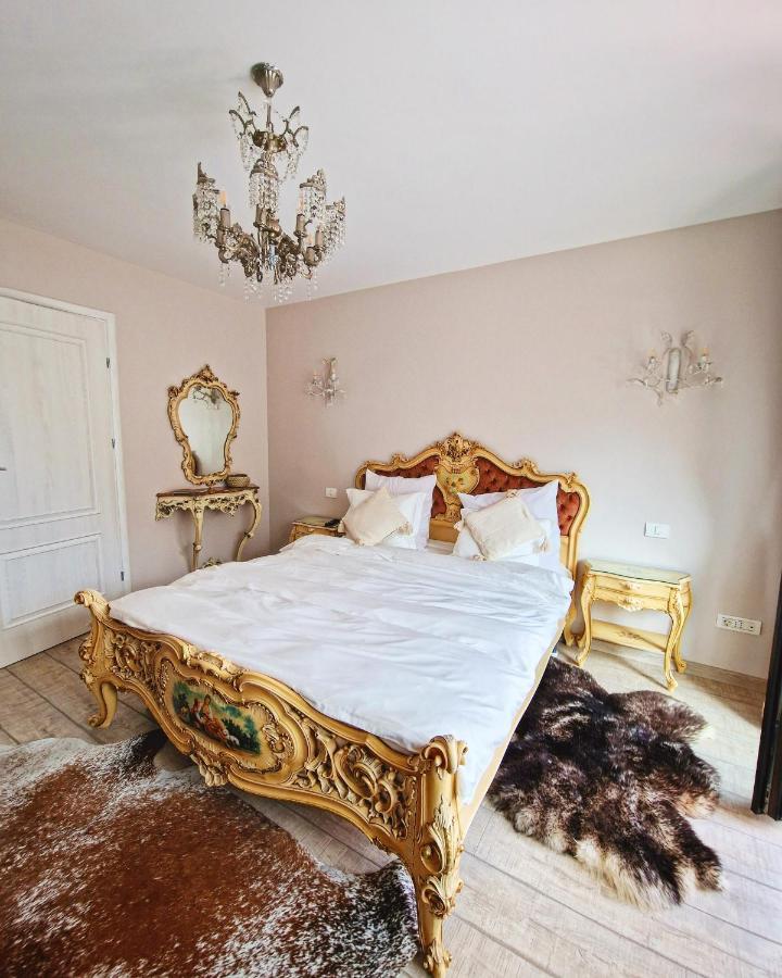 Amor Tirol Busteni (Adults Only) ภายนอก รูปภาพ