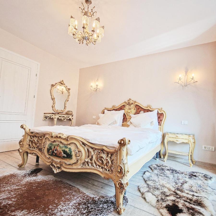 Amor Tirol Busteni (Adults Only) ภายนอก รูปภาพ