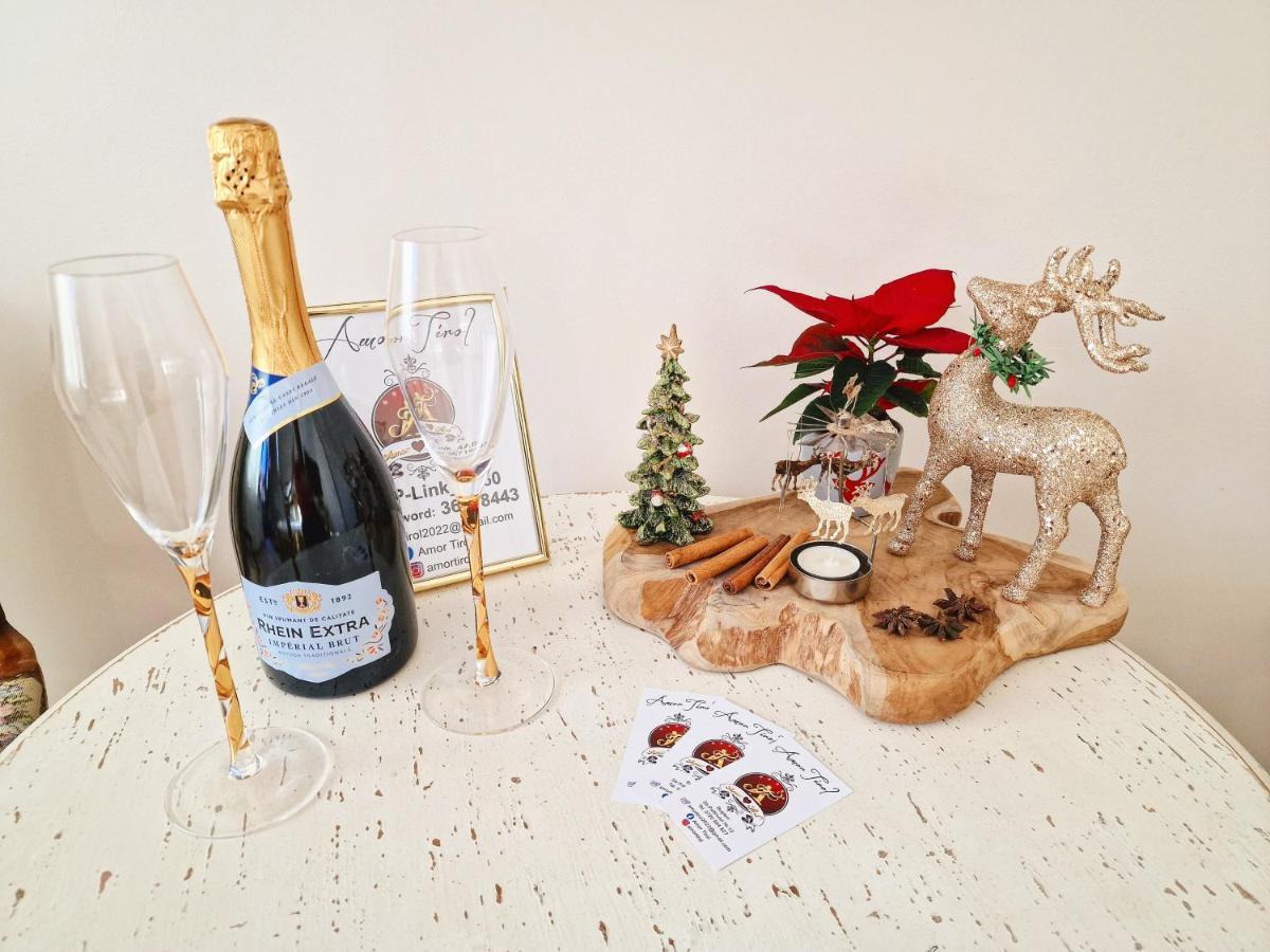 Amor Tirol Busteni (Adults Only) ภายนอก รูปภาพ